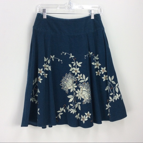 Talbots Dresses & Skirts - Corduroy embellished floral beaded skirt